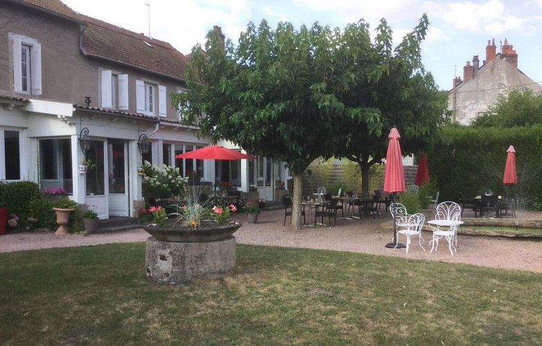 Hostellerie-du-vieux-moulin-autun