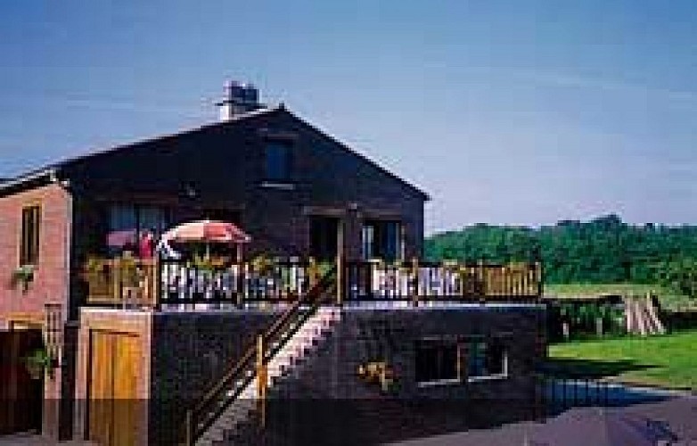 Au Pont de la Lesse N°1