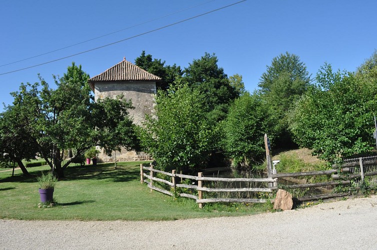 Gite La Tour du Grand Boust