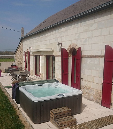 Gite Jolie maison de campagne en pierre de tuffeau