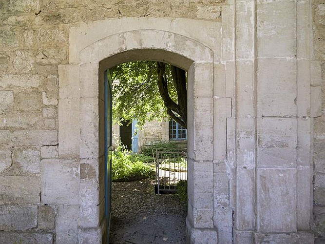 ABBAYE DE JOVILLIERS