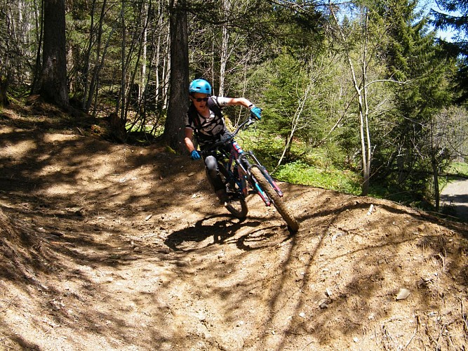 Virage Montagne - Moniteur VTT