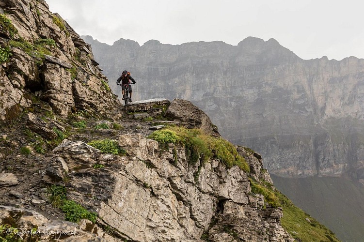 HighhillsMtb Moniteurs guides VTT