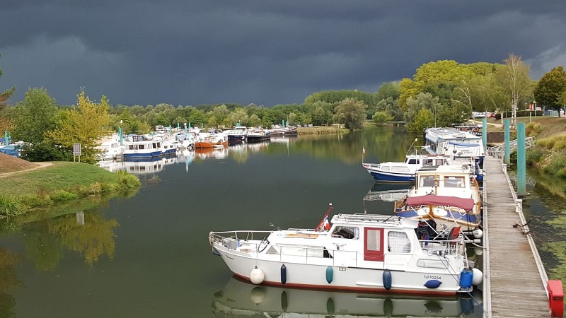 Pont de Vaux Marina