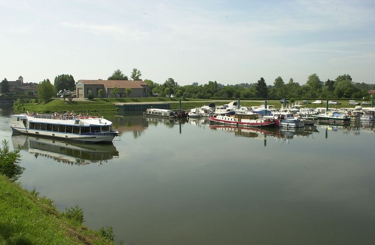 Pont de Vaux Marina