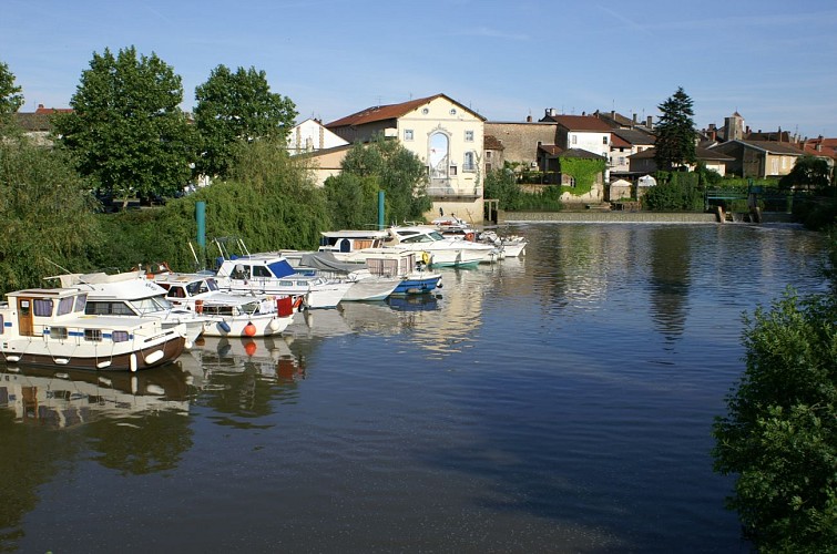 Pont de Vaux Marina