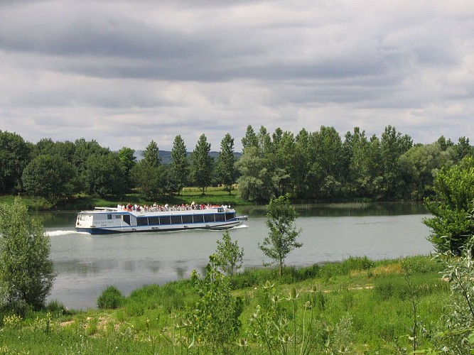 Bateau restaurant "Ville de Pont de Vaux 2"