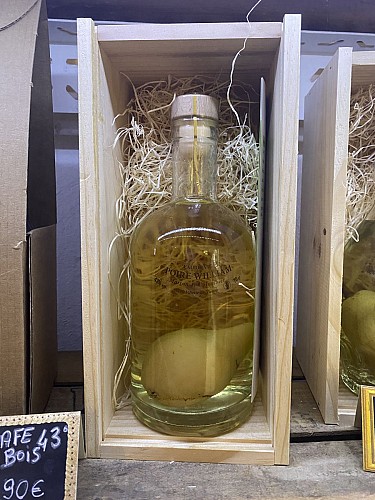 Distillerie et boutique de la Maison Colombier