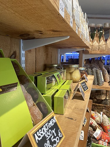 Distillerie et boutique de la Maison Colombier