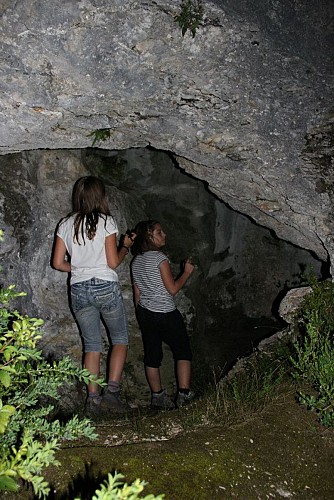 Grotte et crête de la Cabatane