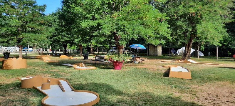 JAR-mini-golf-20220818_06©FR-OTI