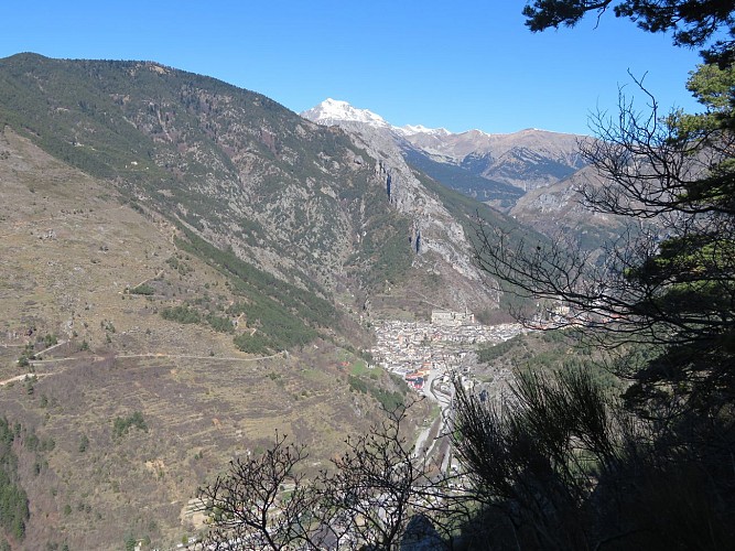 Vue sur Tende