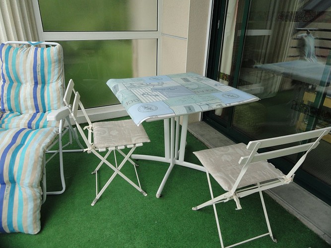 MEUBLÉ DE MADAME PHILIPPE