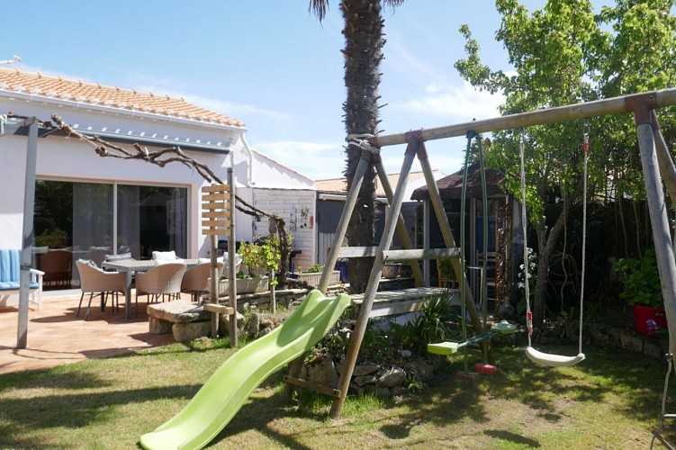 MAISON DE VACANCES À 300M DE LA PLAGE À L'EPINE SUR L'ILE DE NOIRMOUTIER