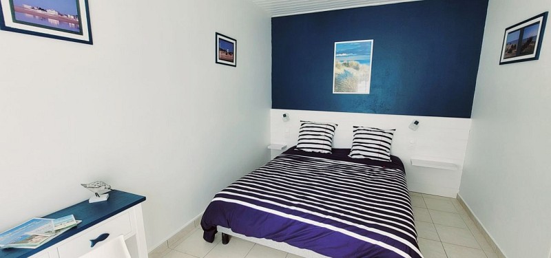 Petite maison dans cour commune avec un studio - centre ville dans une petite rue calme - idéal pour vacances à pied