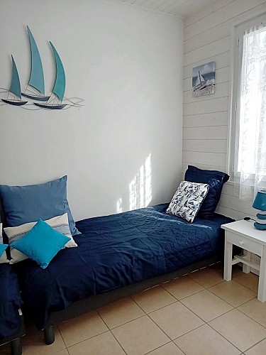 Petite maison dans cour commune avec un studio - centre ville dans une petite rue calme - idéal pour vacances à pied