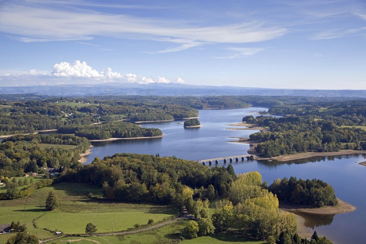 Lac de la Triouzoune - côté Liginiac