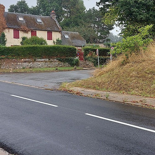 Route vers le village d'Anglesqueville-la-Bras-Long