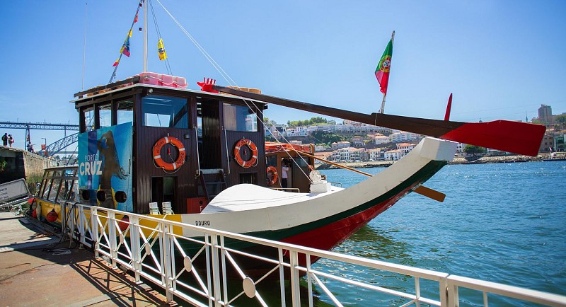 Croisière des 6 ponts, Bus à arrêts multiples & Visite de la cave à vin de Calém - Porto