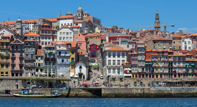Croisière des 6 ponts, Bus à arrêts multiples & Visite de la cave à vin de Calém - Porto
