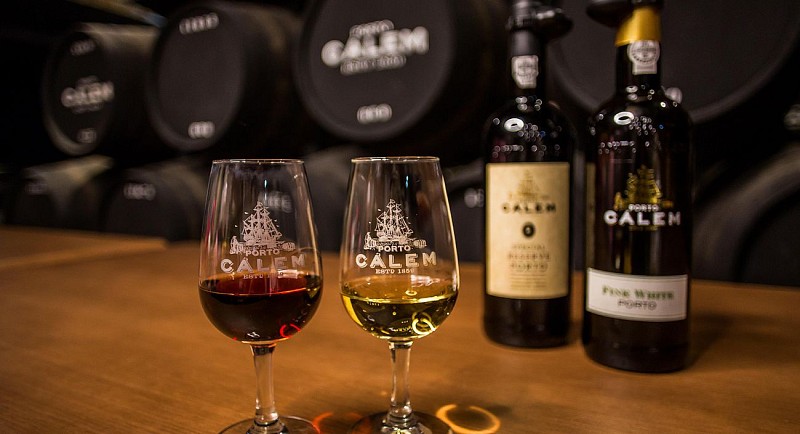 Offerta 3 in 1 - 2 giorni - Crociera dei 6 ponti, Bus hop-on hop-off e visita della cantina di Calem - Porto