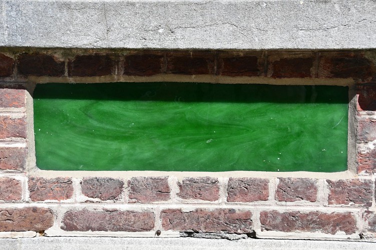 Joints et décorations de façades en marbrite