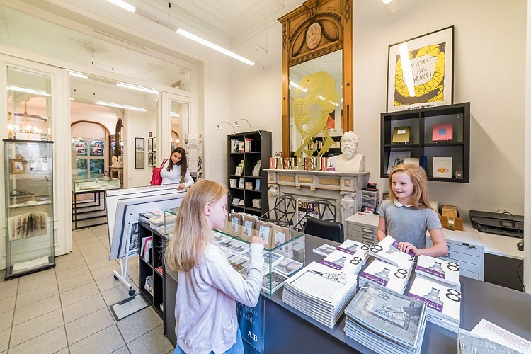 14092018_Centre_Daily_bul_&amp;_Co_Hyacinthe_001