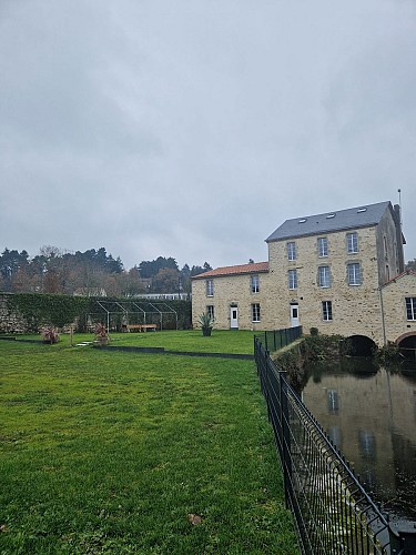 MOULIN DE CHAUSSAC - GITE VINTAGE