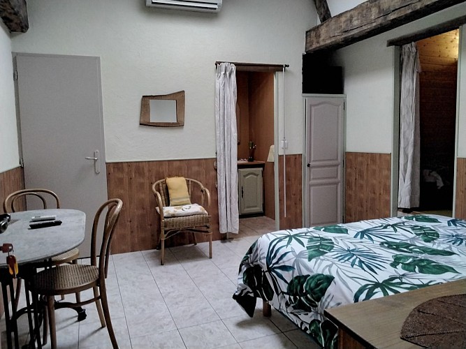 CHAMBRES D'HÔTES "LA LUCARLIÈRE"