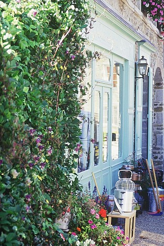 Vitrine à Sougé-le-Ganelon