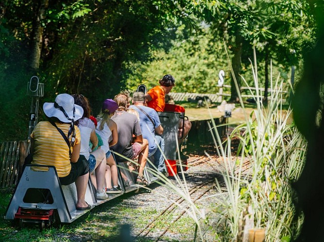 retouches photos Tourinsoft - Châlus (2)