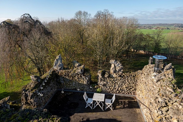 Tour du chateau-terrasse