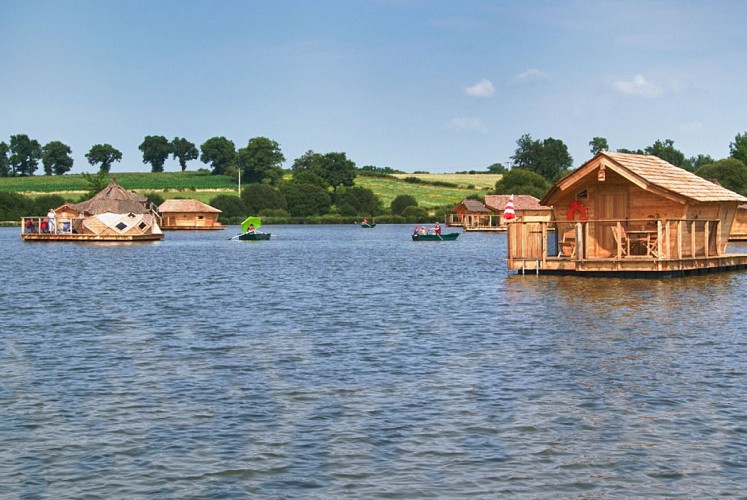 Les Cabanes sur l'Eau du Village Flottant