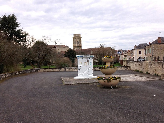 Aire de camping car de Charroux