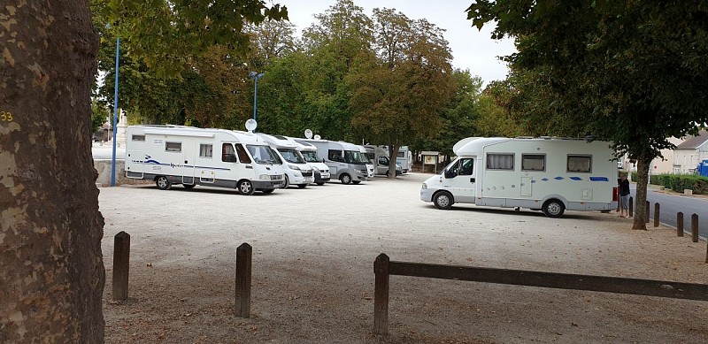 Aire de Camping-Car de Lussac