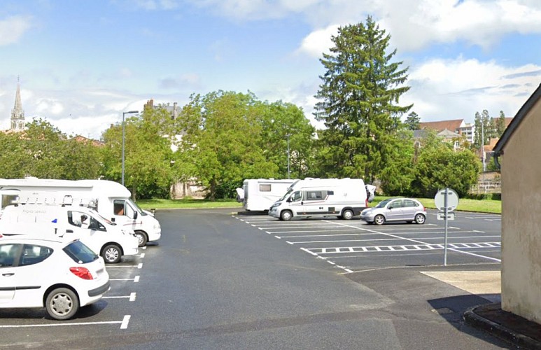 Aire de camping-cars Montmorillon