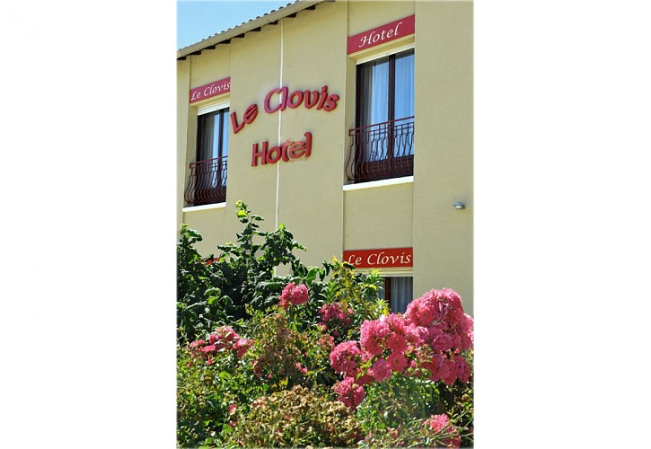 Hôtel du Cheval Blanc et Clovis_18