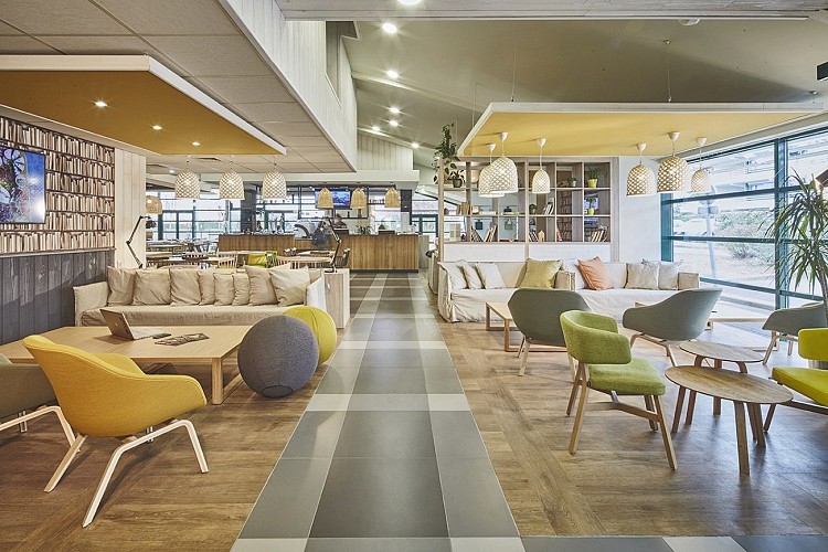 Campanile Poitiers site du Futuroscope_1