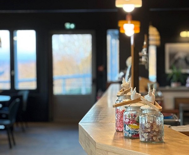 86130 La Table du Golf restaurant bar club house