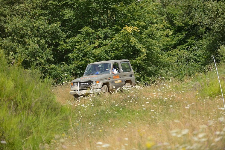 Ecole de pilotage 321 4X4