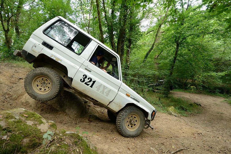 Ecole de pilotage 321 4X4