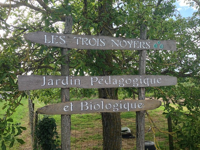 Jardin pédagogique et biologique des Trois Noyers
