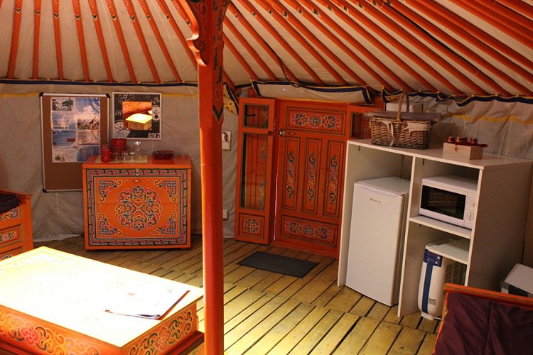 Yourtes Mongoles du Domaine de Dienné