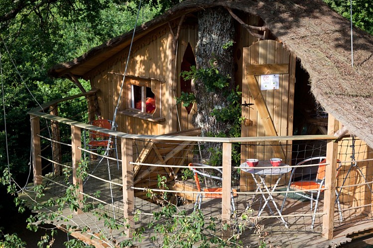 Cabanes et maisons dans les branches du Domaine de Dienné
