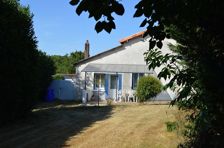 La Petite Maison Bleue