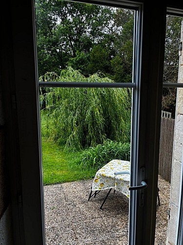 Terras au bord de la rivière