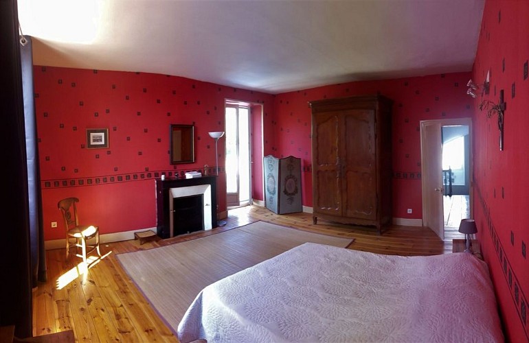 09-CH-ROUGE-01.jpg_9