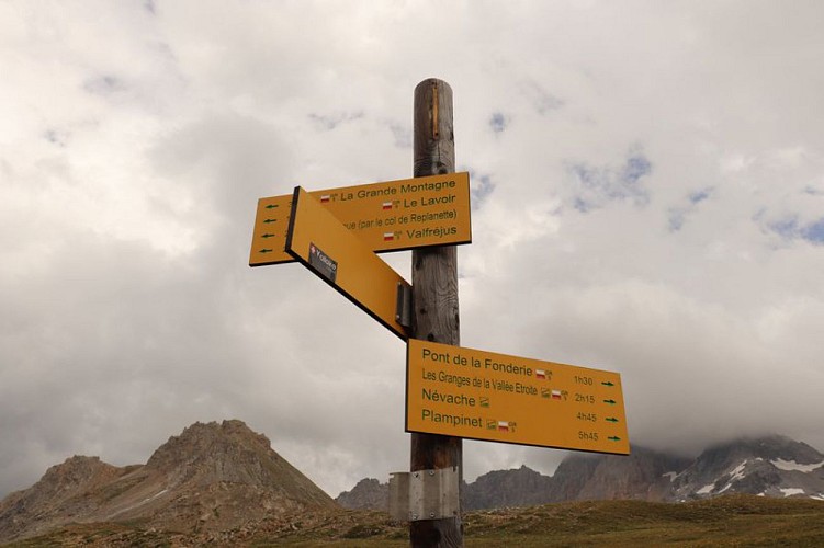 Col de la Vallée Etroite