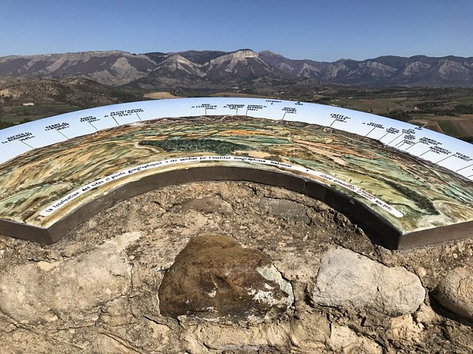 Tour panoramique d'Upaix