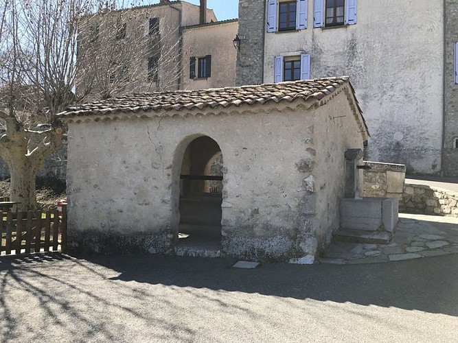 Fontaine-Lavoir